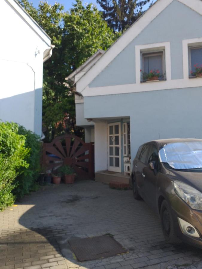 Galeria Villa Veszprém Buitenkant foto